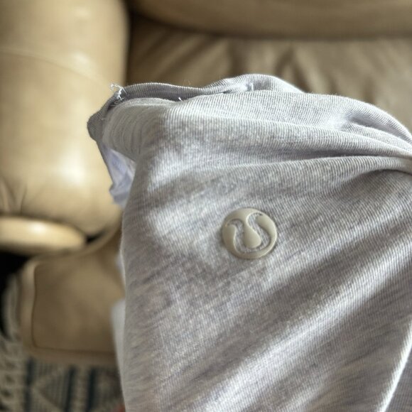 Lululemon Tank Top Womens Open Back Racerback Workout Gym Sporty NO TAG! Medium - Picture 4 of 13